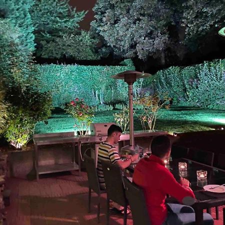 Le Jacuzzi De Marie Ll Tourcoing Exterior foto