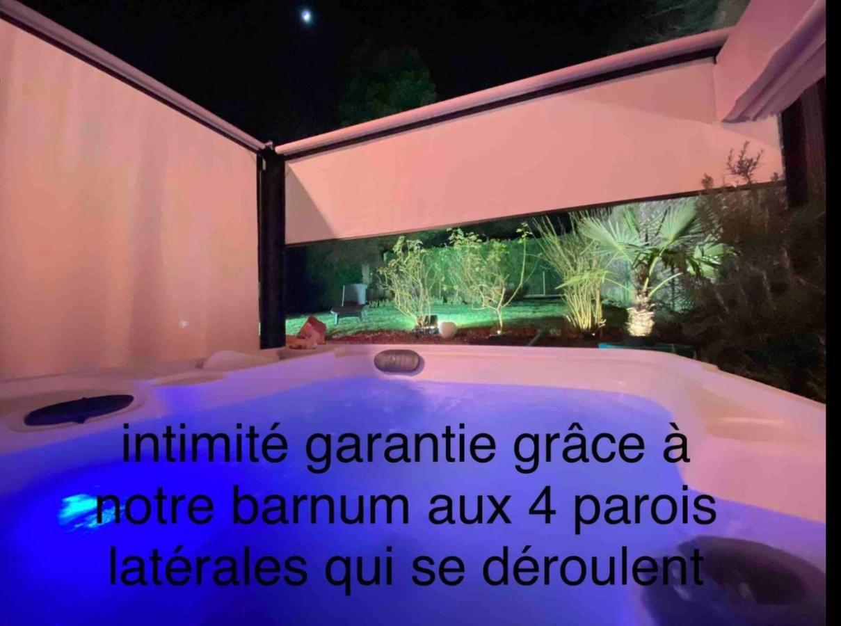 Le Jacuzzi De Marie Ll Tourcoing Exterior foto